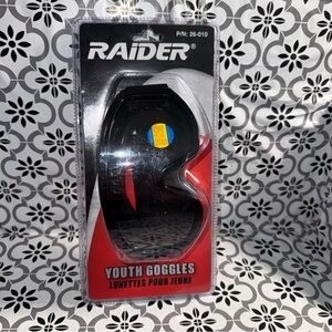 Raider Youth Goggles in Black NIB